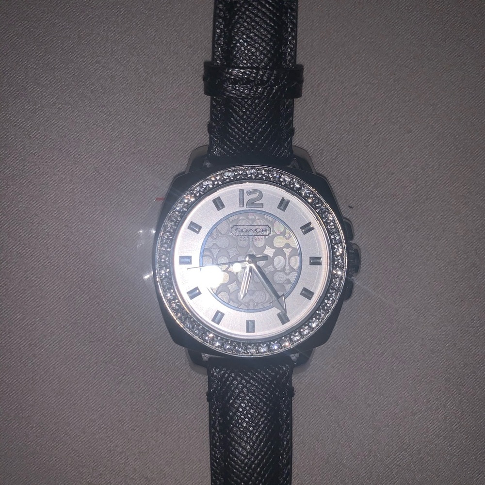 Women’s Coach Watch